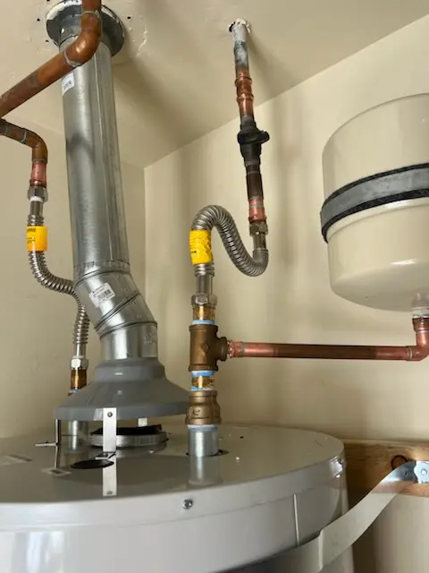 Water heater installation and plumbing repair in Boniwood